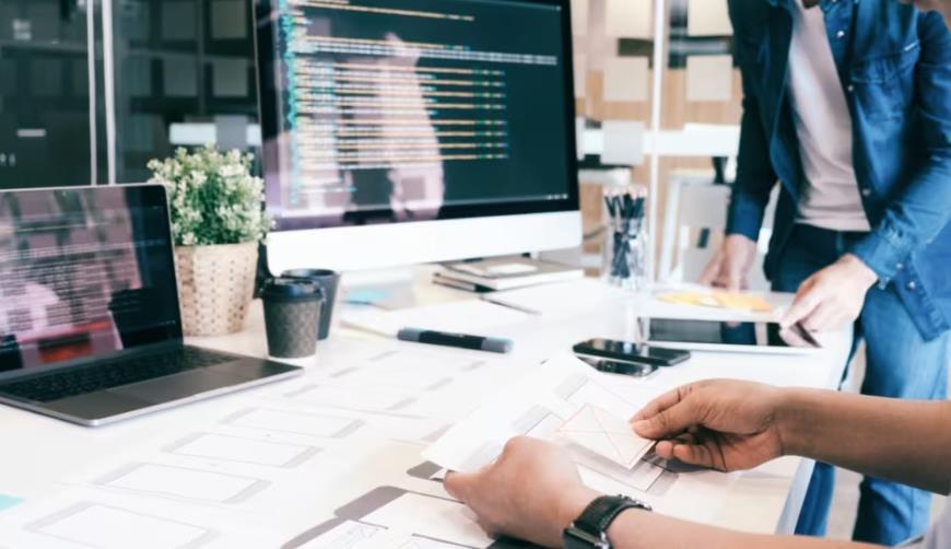 从“可用”到“好用”：信创国产化改造的生态成熟度提升路径